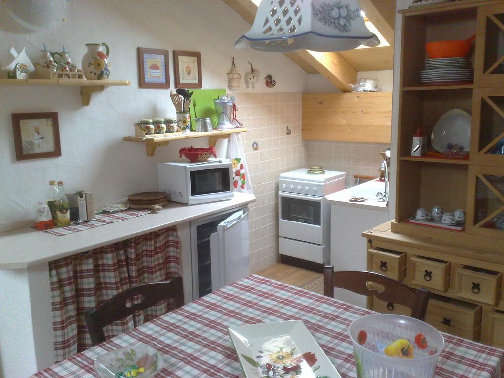 Bed and Breakfast Maso Weiss à Bieno  Chambre photo